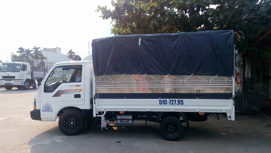 Xe tải chở hàng Sài Gòn